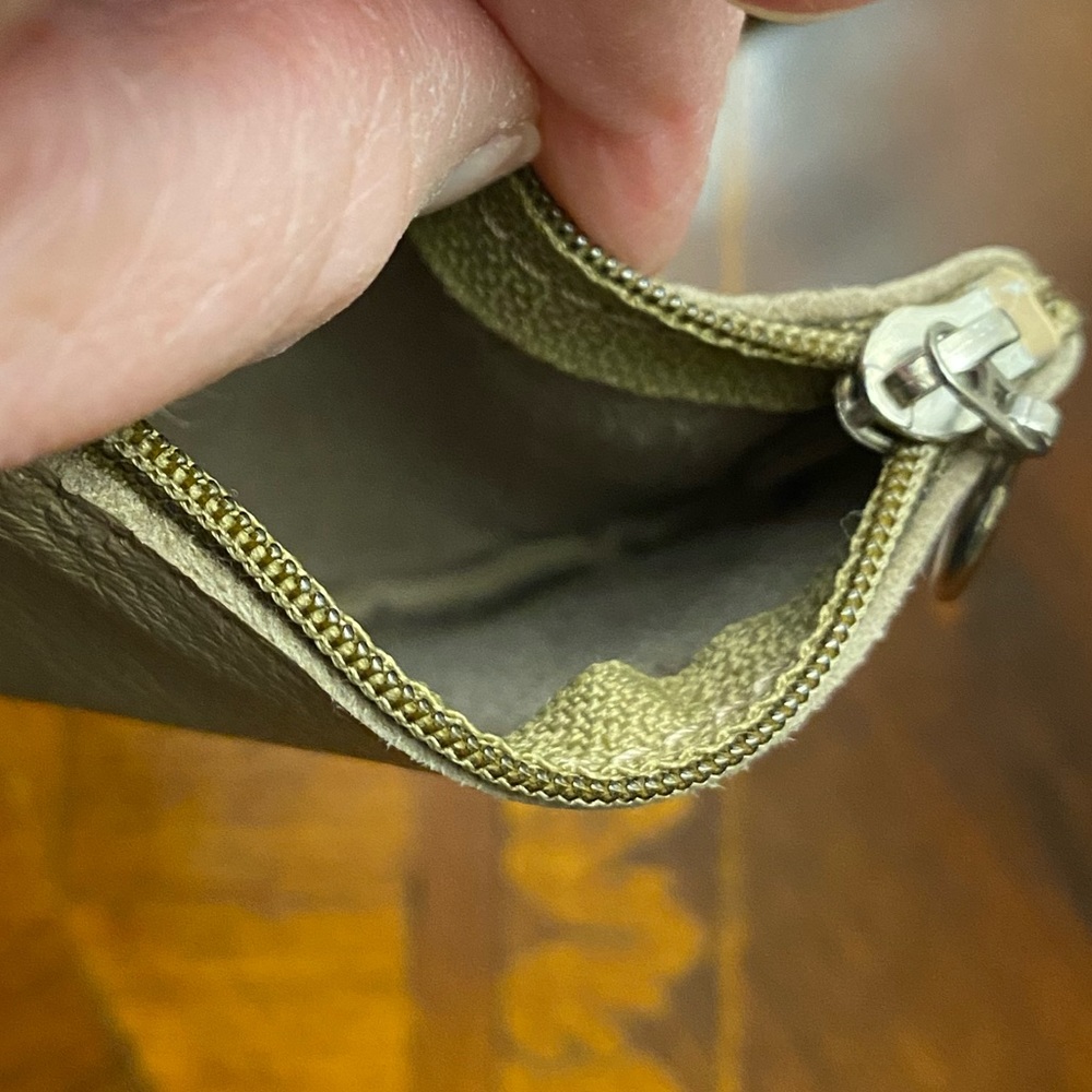 Vintage Tan Leather Coin Change Zippered Purse - Picture 4 of 5